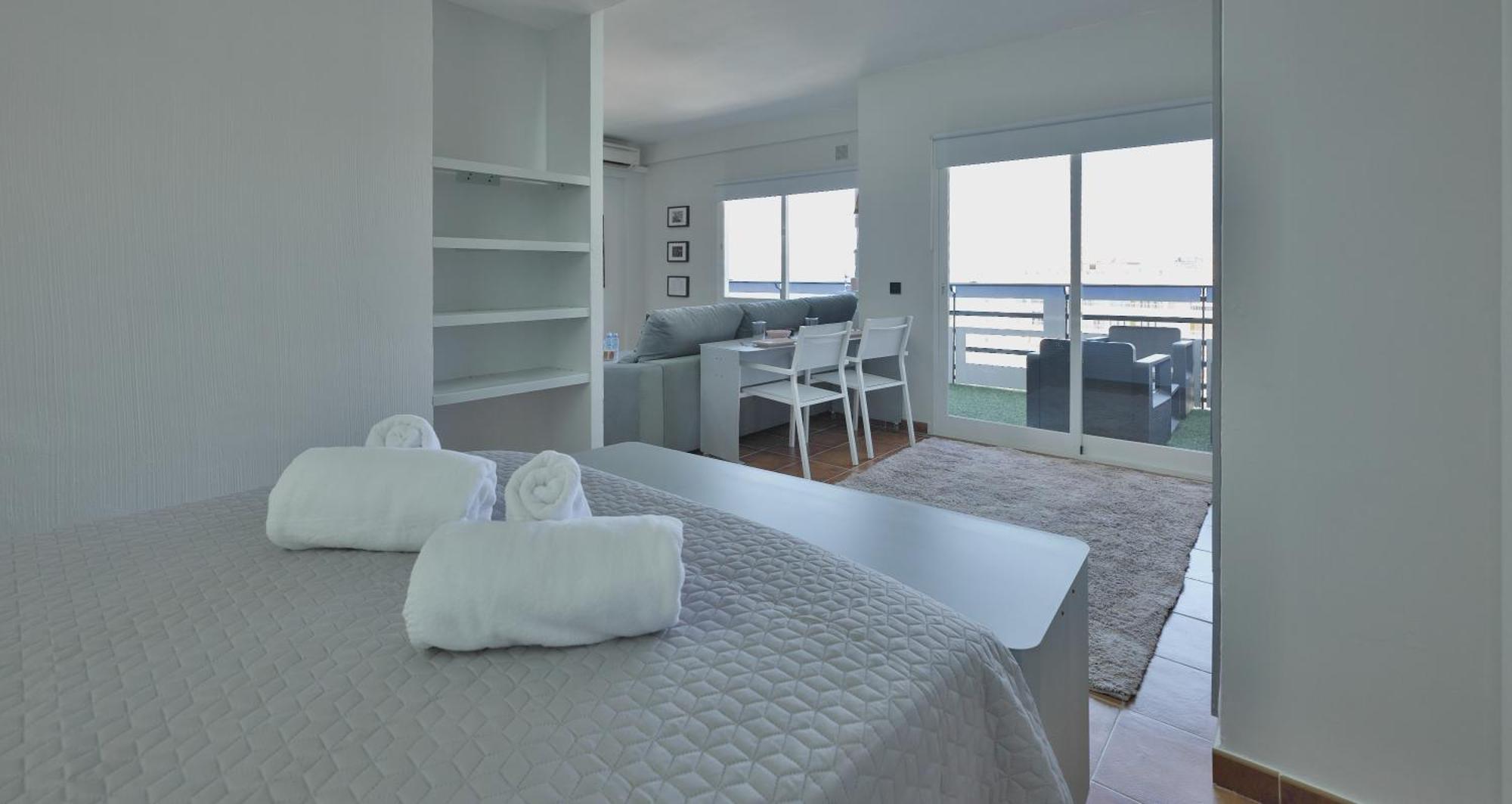 La Mar De Venus - Luxury Views In Puerto Deportivo Apartment